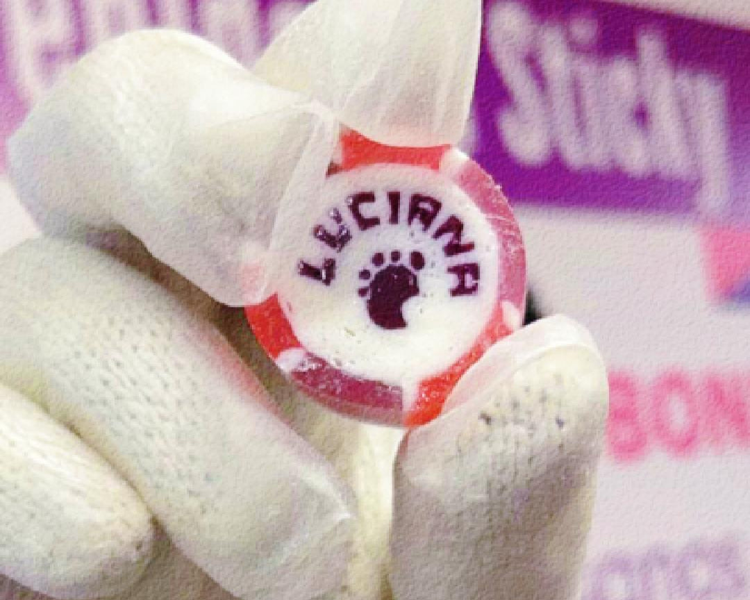 Dulces personalizados con tu nombre para regalar como recuerdo en tu boda, bautizo, cumpleaños o XV años